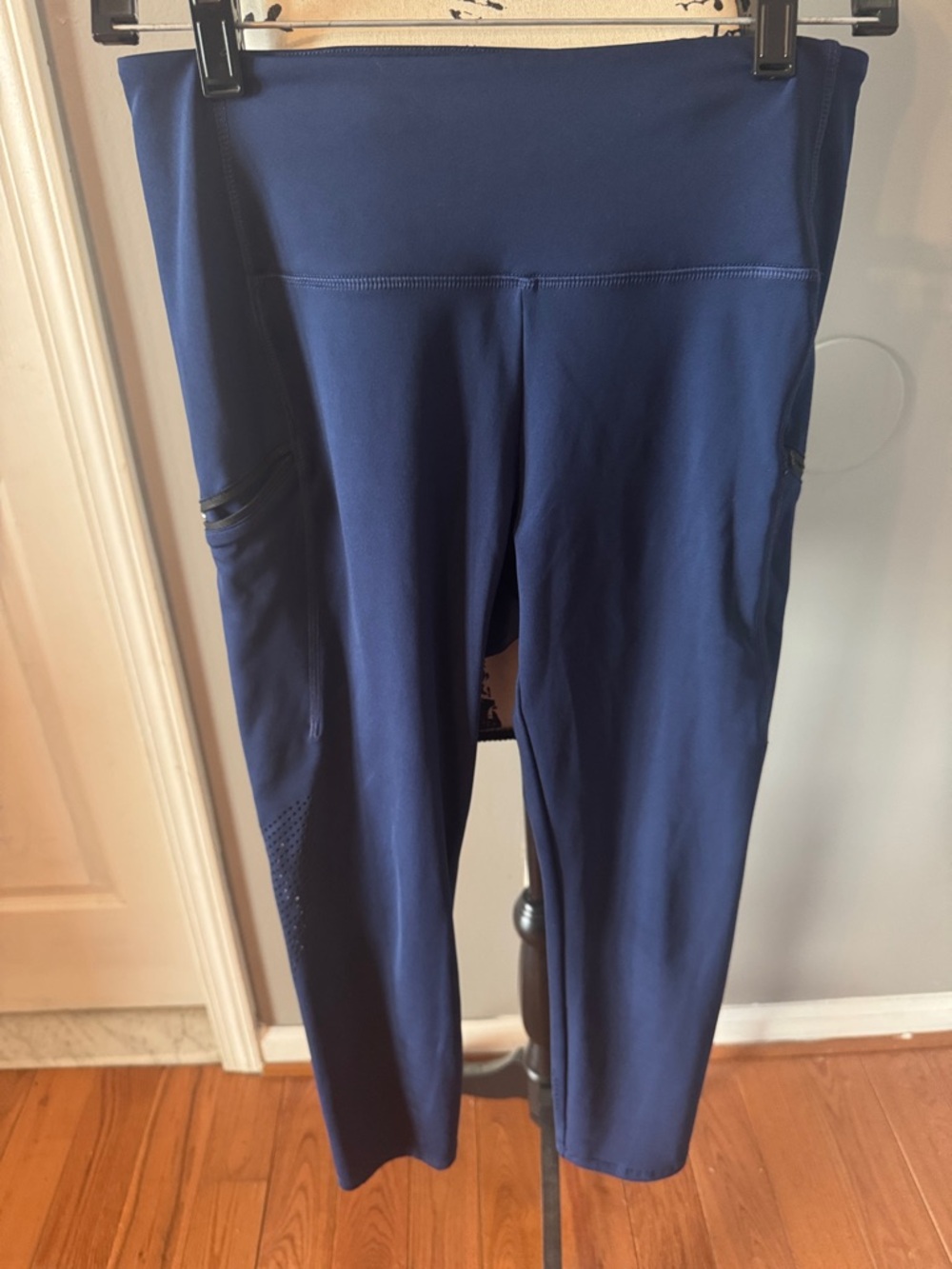 PINK Victoria’s Secret Navy High Rise Leggings Zip Pocket Workout Pants